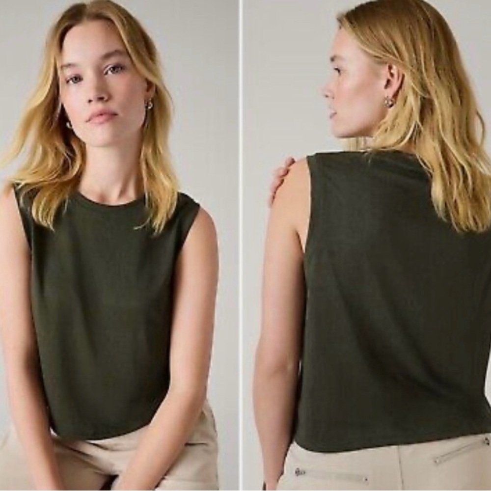 Athleta breezy muscle tank
